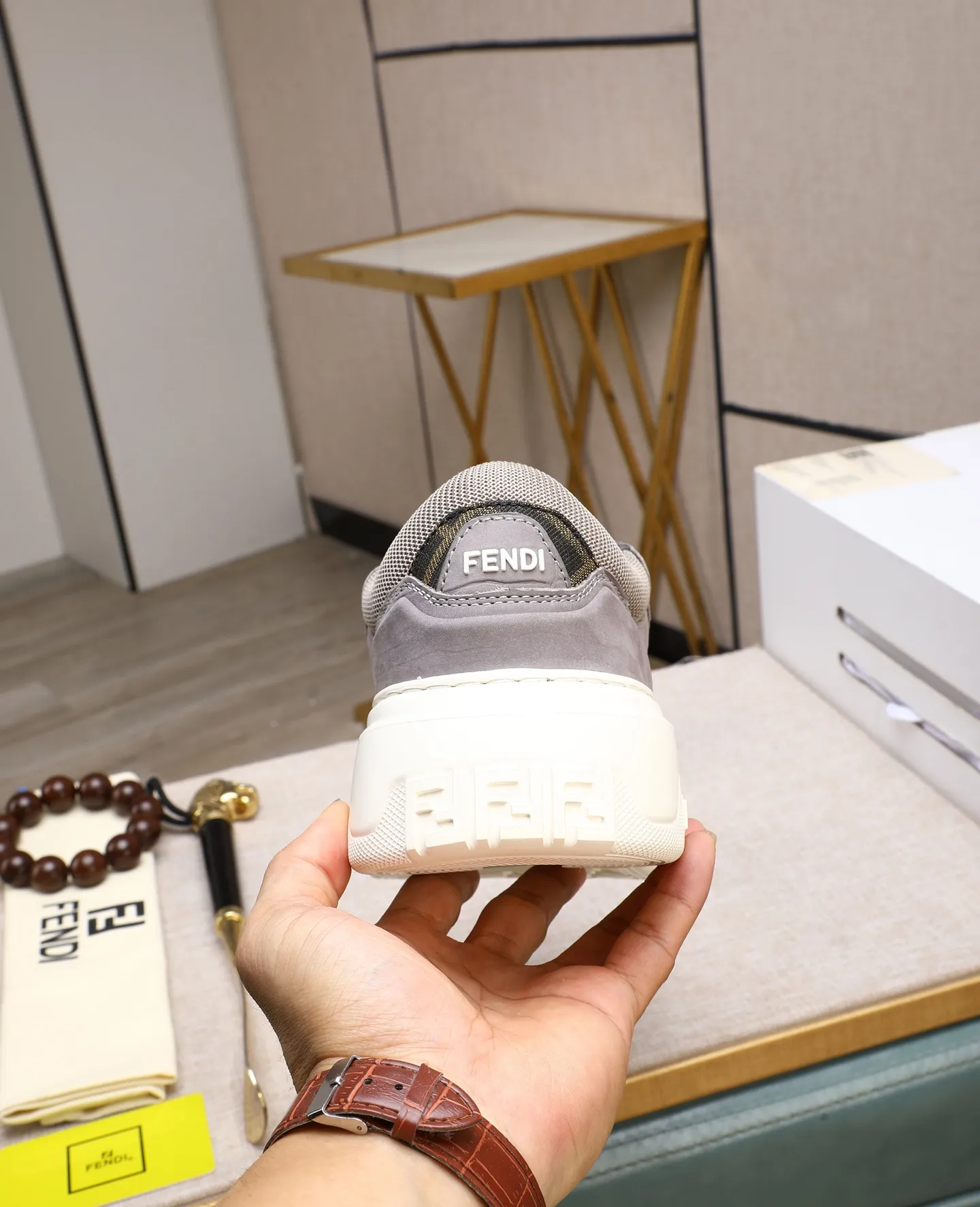 Men's shoes 💰820 [FENDI] Fendi - High-end quality original casual sports shoes - Upper: Nappa calfskin, pebbled calfskin, tongue and heel; injection molded brand logo plastic module - Lining: brand canvas - Outsole: ultra-light TPR foam·rubber; molded outsole -Super high quality control·Fine workmanship: highlighted (high-end·luxury·grade) -Size :39-44 (38, 45, can be customized)